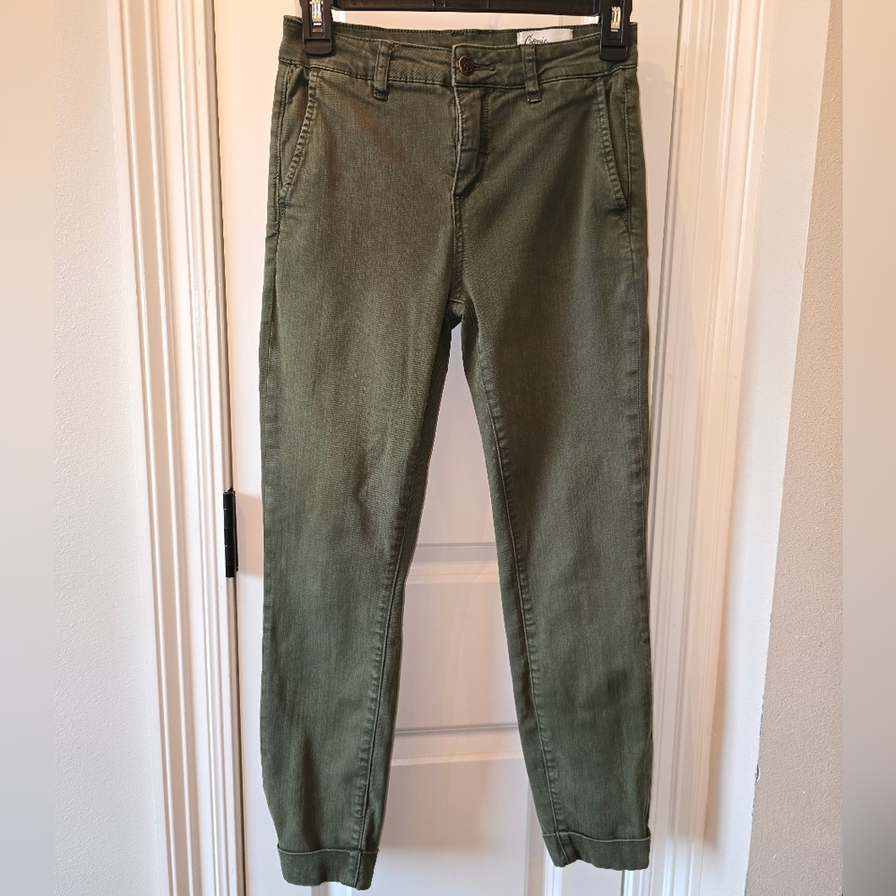 Olive Green Women's Cropped Pants